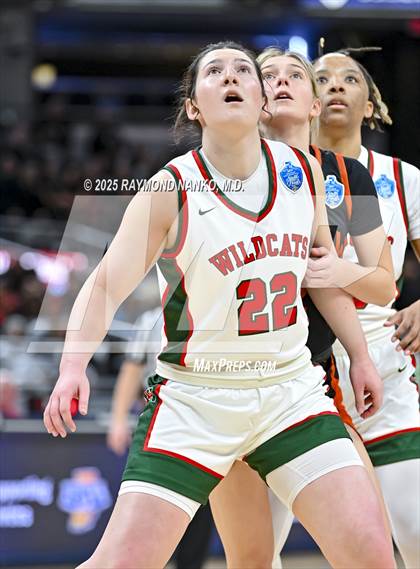 Thumbnail 1 in Warsaw vs. Lawrence North (IHSAA 4A State Final) photogallery.