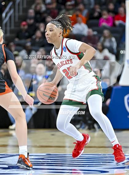 Thumbnail 2 in Warsaw vs. Lawrence North (IHSAA 4A State Final) photogallery.