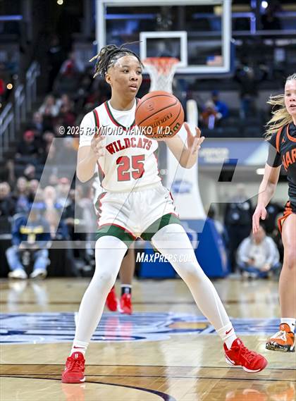 Thumbnail 1 in Warsaw vs. Lawrence North (IHSAA 4A State Final) photogallery.