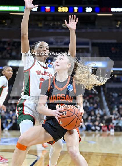 Thumbnail 1 in Warsaw vs. Lawrence North (IHSAA 4A State Final) photogallery.