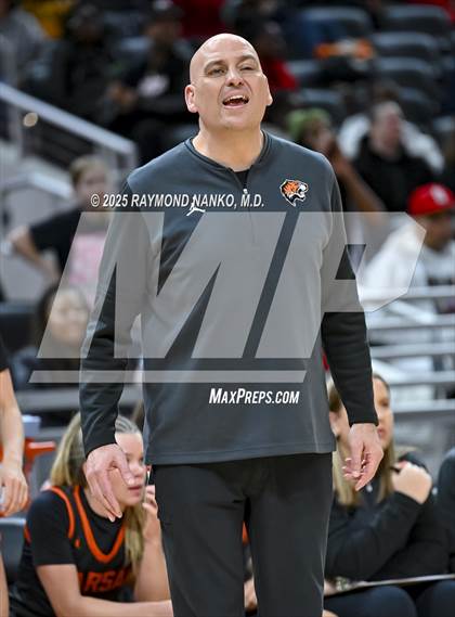 Thumbnail 3 in Warsaw vs. Lawrence North (IHSAA 4A State Final) photogallery.
