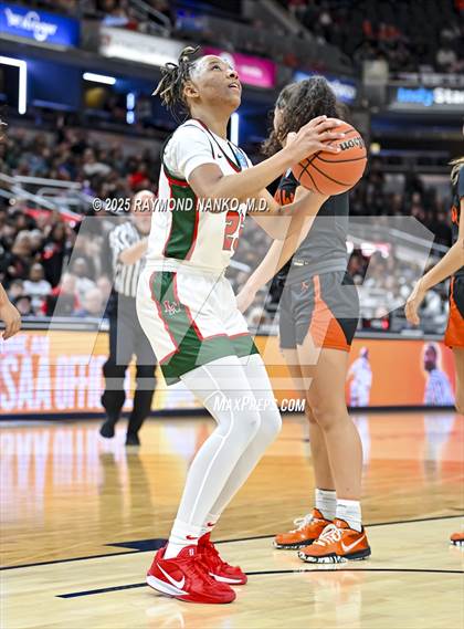 Thumbnail 1 in Warsaw vs. Lawrence North (IHSAA 4A State Final) photogallery.
