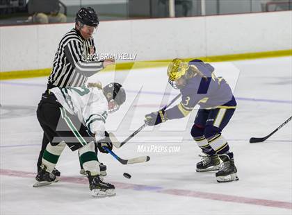 Thumbnail 3 in Duxbury vs Archbishop Williams (Lee and Mike Tenny Cup)  photogallery.