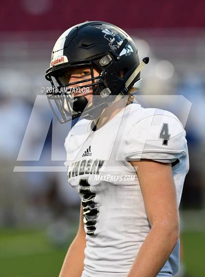 Thumbnail 3 in Stamford vs. Lindsay (UIL 2A Bi-District Playoff) photogallery.