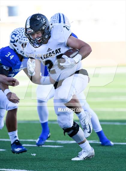 Thumbnail 3 in Stamford vs. Lindsay (UIL 2A Bi-District Playoff) photogallery.