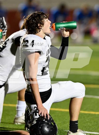 Thumbnail 1 in Stamford vs. Lindsay (UIL 2A Bi-District Playoff) photogallery.