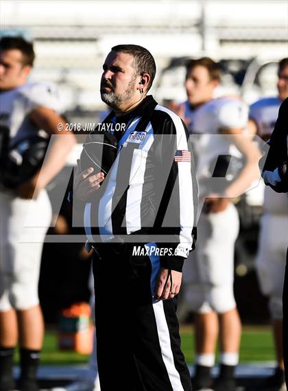 Thumbnail 1 in Stamford vs. Lindsay (UIL 2A Bi-District Playoff) photogallery.