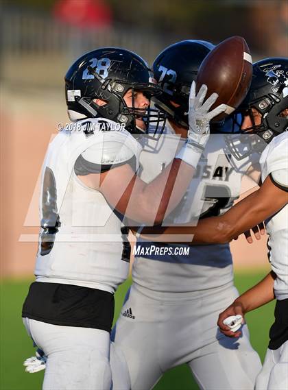 Thumbnail 1 in Stamford vs. Lindsay (UIL 2A Bi-District Playoff) photogallery.