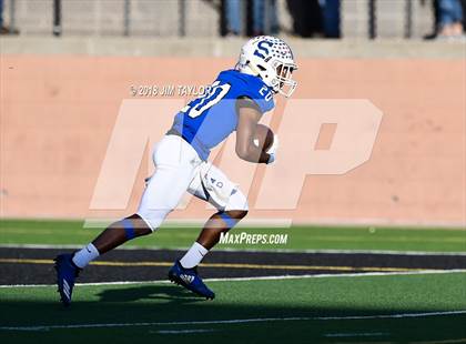 Thumbnail 1 in Stamford vs. Lindsay (UIL 2A Bi-District Playoff) photogallery.