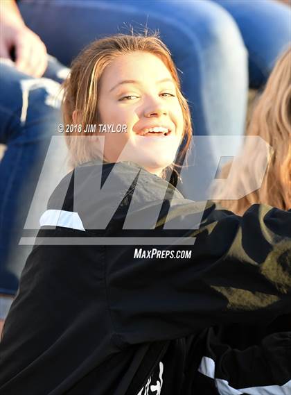 Thumbnail 3 in Stamford vs. Lindsay (UIL 2A Bi-District Playoff) photogallery.