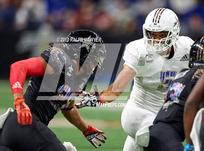 Thumbnail 1 in All-American Bowl photogallery.