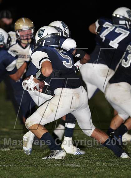 Thumbnail 3 in St. Genevieve vs. Mission Prep photogallery.