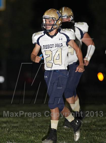 Thumbnail 3 in St. Genevieve vs. Mission Prep photogallery.