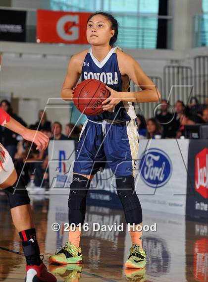 Thumbnail 3 in Orange Lutheran vs. Sonora (CIF SS 3AA Final) photogallery.