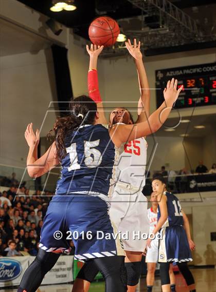 Thumbnail 3 in Orange Lutheran vs. Sonora (CIF SS 3AA Final) photogallery.