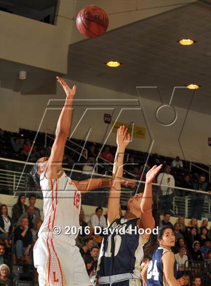 Thumbnail 3 in Orange Lutheran vs. Sonora (CIF SS 3AA Final) photogallery.
