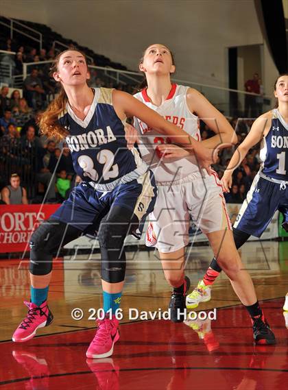 Thumbnail 1 in Orange Lutheran vs. Sonora (CIF SS 3AA Final) photogallery.
