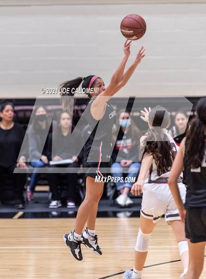 Thumbnail 3 in Churchill vs Lee photogallery.