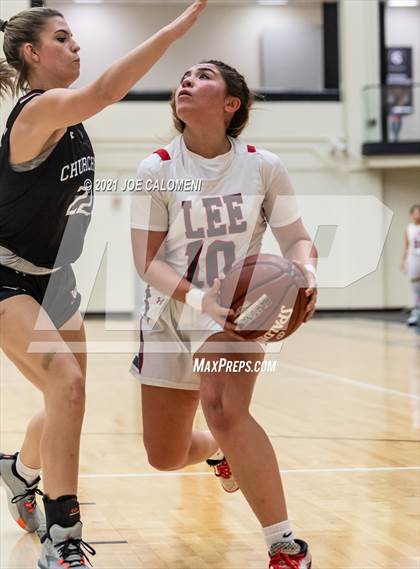 Thumbnail 2 in Churchill vs Lee photogallery.