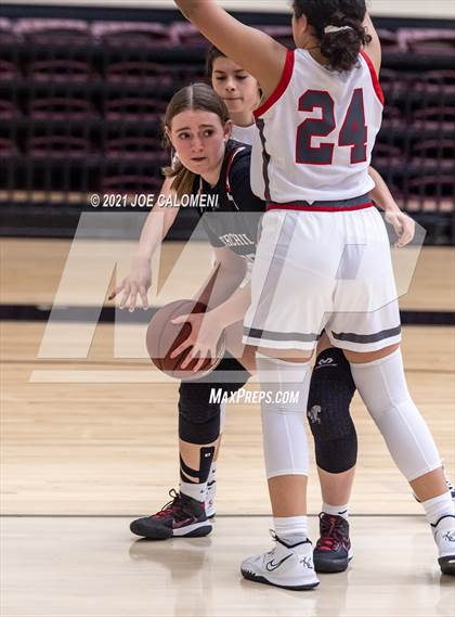 Thumbnail 1 in Churchill vs Lee photogallery.