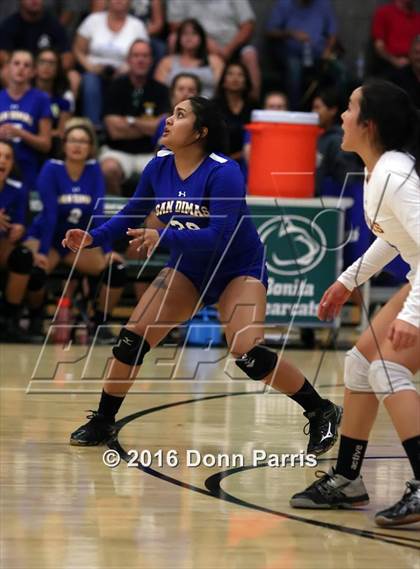 Thumbnail 1 in San Dimas @ Bonita photogallery.