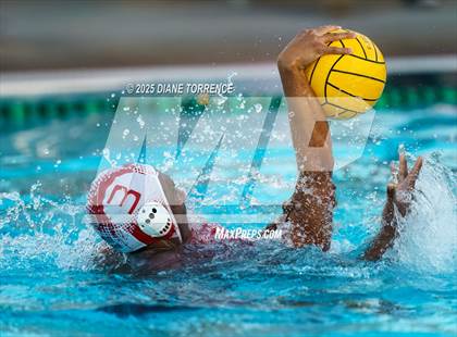 Thumbnail 2 in Santa Ana vs. Tustin photogallery.
