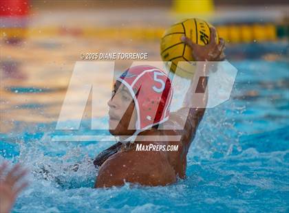 Thumbnail 3 in Santa Ana vs. Tustin photogallery.