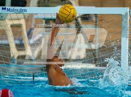 Thumbnail 2 in Santa Ana vs. Tustin photogallery.