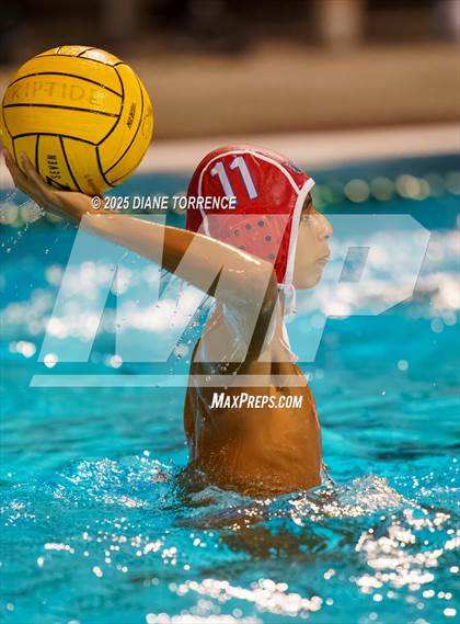 Thumbnail 3 in Santa Ana vs. Tustin photogallery.