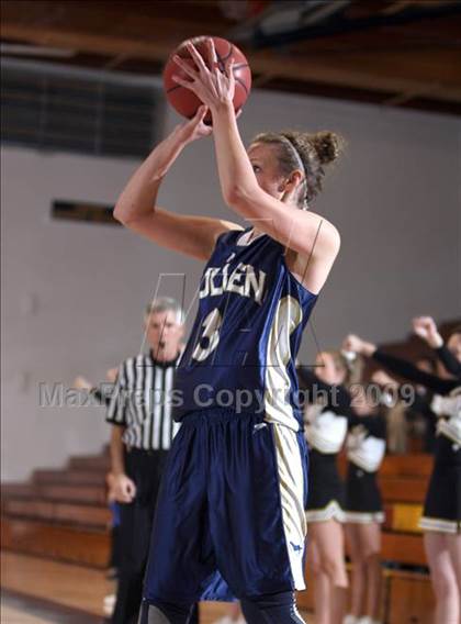 Thumbnail 1 in Mullen @ Arapahoe photogallery.