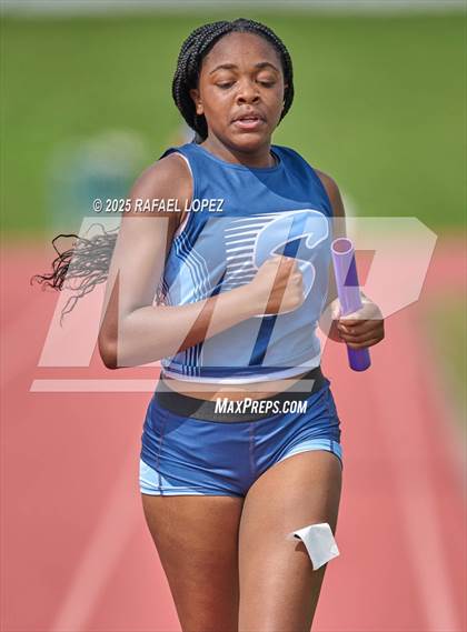 Thumbnail 3 in Dave Bethany Relays (4x400M) photogallery.