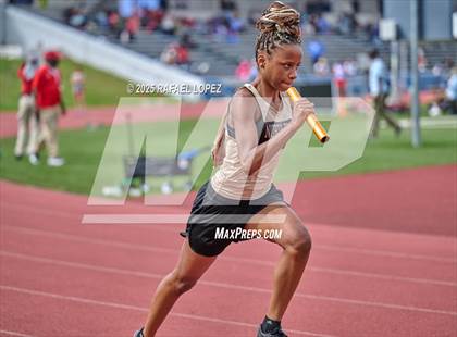 Thumbnail 1 in Dave Bethany Relays (4x400M) photogallery.