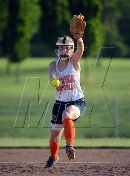 Thumbnail 2 in Wayland-Cohocton vs Attica (Section 5 Class BB Final) photogallery.