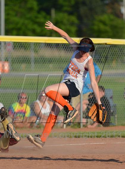 Thumbnail 2 in Wayland-Cohocton vs Attica (Section 5 Class BB Final) photogallery.