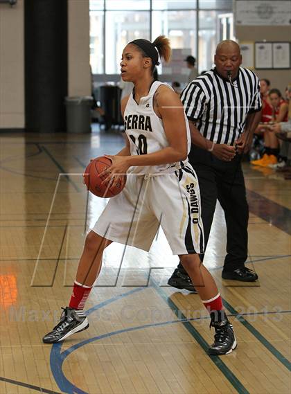 Thumbnail 1 in Serra vs. Cathedral Catholic (So Cal Holiday Classic) photogallery.