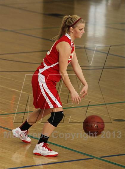 Thumbnail 1 in Serra vs. Cathedral Catholic (So Cal Holiday Classic) photogallery.