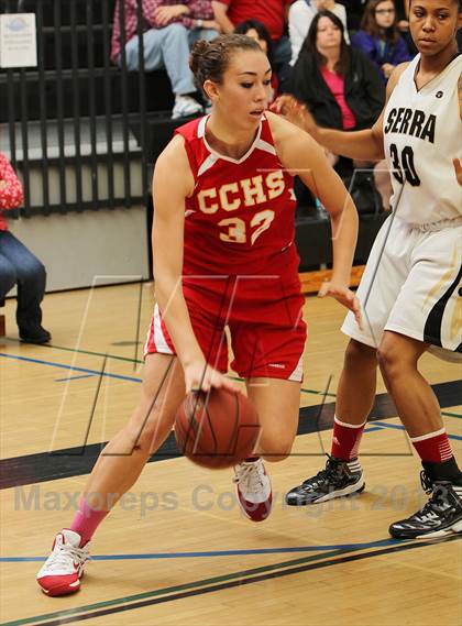 Thumbnail 3 in Serra vs. Cathedral Catholic (So Cal Holiday Classic) photogallery.
