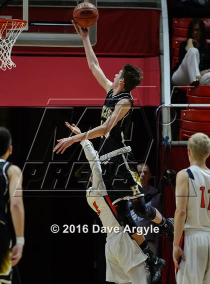 Thumbnail 3 in Timpview vs. Highland (UHSAA 4A Semifinal) photogallery.