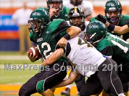 Thumbnail 2 in Fayetteville-Manlius vs. Corning (Syracuse Kickoff Classic) photogallery.