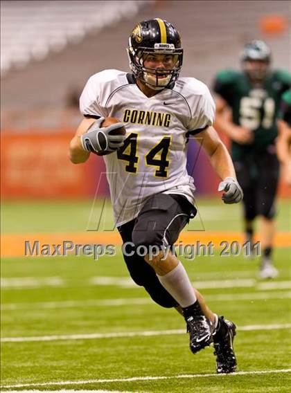 Thumbnail 2 in Fayetteville-Manlius vs. Corning (Syracuse Kickoff Classic) photogallery.