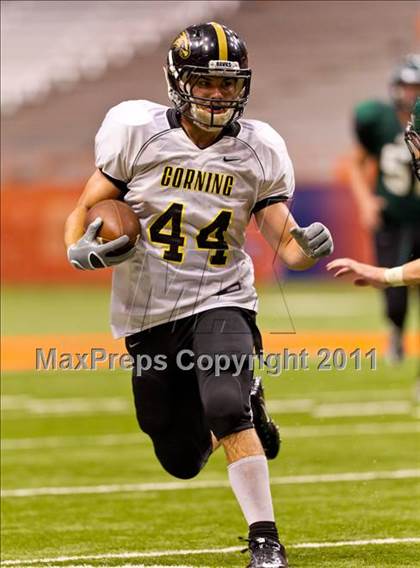 Thumbnail 3 in Fayetteville-Manlius vs. Corning (Syracuse Kickoff Classic) photogallery.