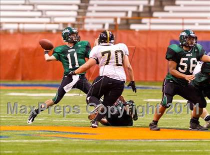 Thumbnail 2 in Fayetteville-Manlius vs. Corning (Syracuse Kickoff Classic) photogallery.