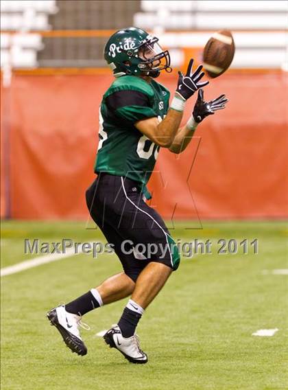 Thumbnail 2 in Fayetteville-Manlius vs. Corning (Syracuse Kickoff Classic) photogallery.