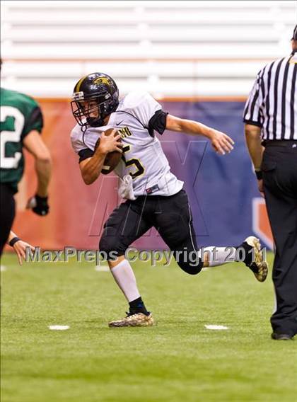 Thumbnail 2 in Fayetteville-Manlius vs. Corning (Syracuse Kickoff Classic) photogallery.