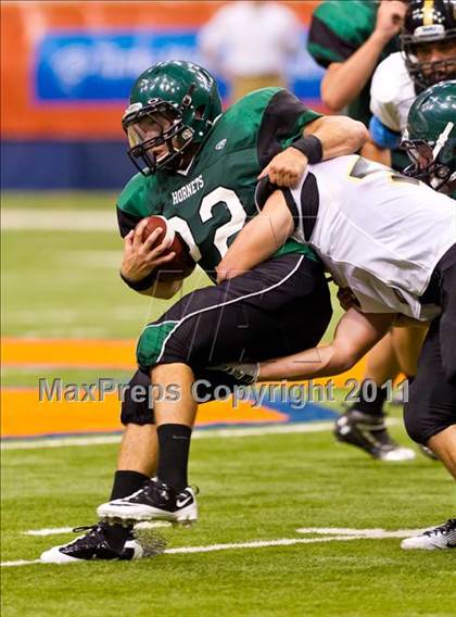 Thumbnail 3 in Fayetteville-Manlius vs. Corning (Syracuse Kickoff Classic) photogallery.