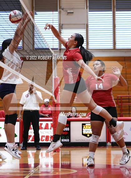 Thumbnail 2 in Kahuku @ Kalani photogallery.