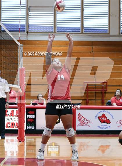 Thumbnail 3 in Kahuku @ Kalani photogallery.