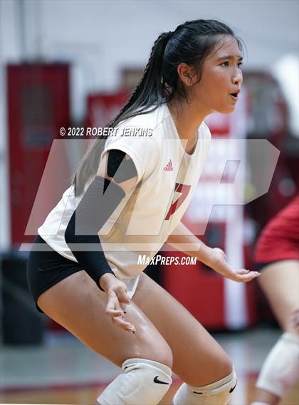 Thumbnail 3 in Kahuku @ Kalani photogallery.