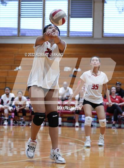 Thumbnail 1 in Kahuku @ Kalani photogallery.