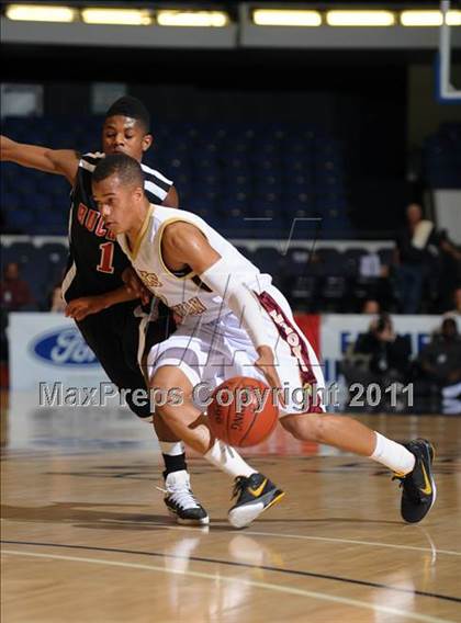 Thumbnail 1 in Oaks Christian vs. Buckley (CIF SS 4A Final) photogallery.